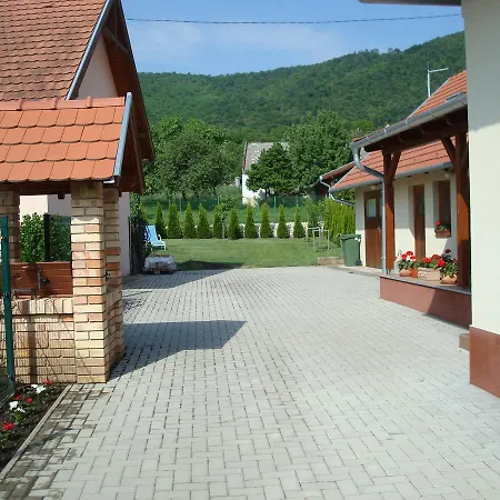Pannonia Kincse 度假居